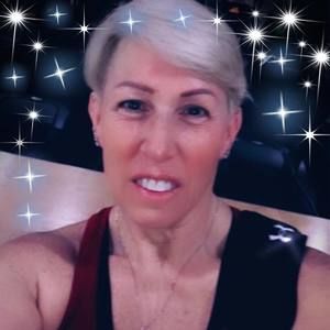 Meet your Posher, Valerie